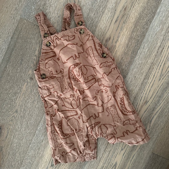 EUC adorable overalls - Picture 5 of 6